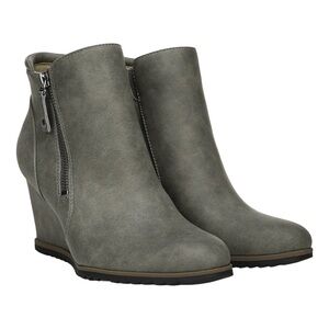NIB!! SOUL Naturalizer Haley Wedge Bootie Wide Fit - in  Grey - Size 9W